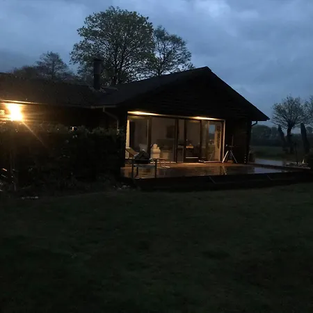 Quietly Located Close To The Sea Brenderup
